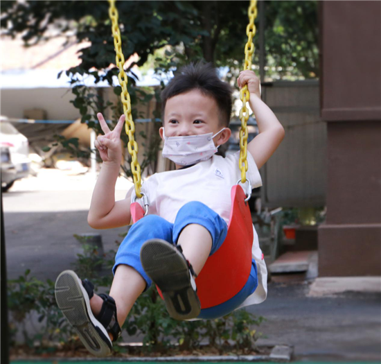 【鄭在蝶變】通信花園社區：路平、院綠、便民 老社區迸發出了新活力