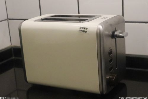 銘匠光學(xué)正式發(fā)布一款微單相機(jī)專(zhuān)用的50mmF1.4鏡頭 有著獨(dú)特的規(guī)格